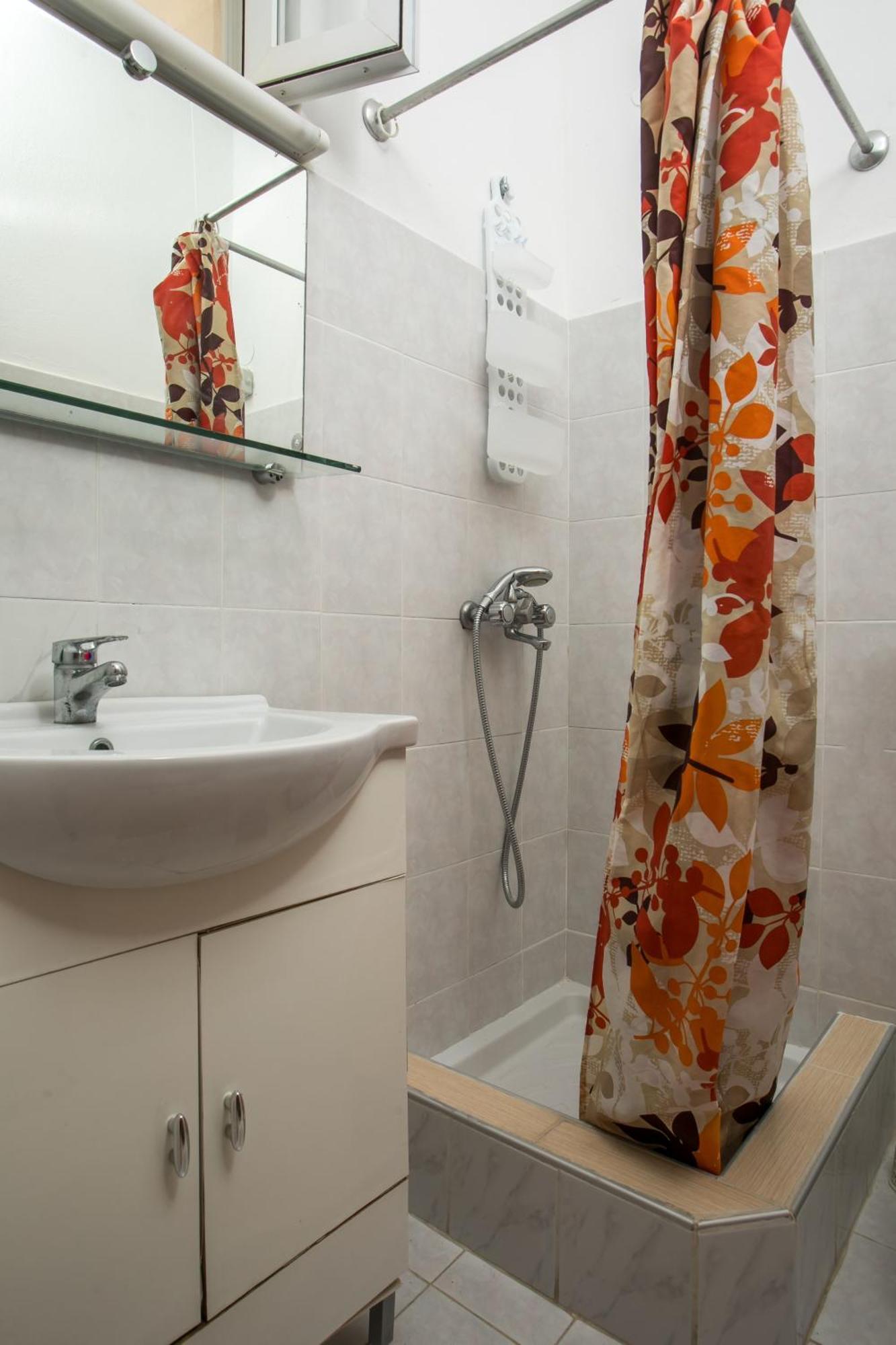 פליראקי Dimitris Studios & Apartments מראה חיצוני תמונה