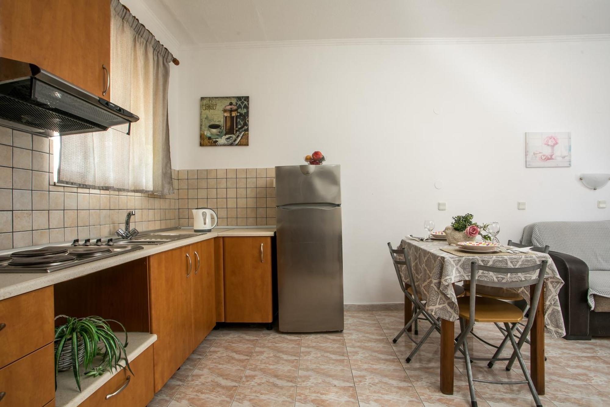 פליראקי Dimitris Studios & Apartments מראה חיצוני תמונה